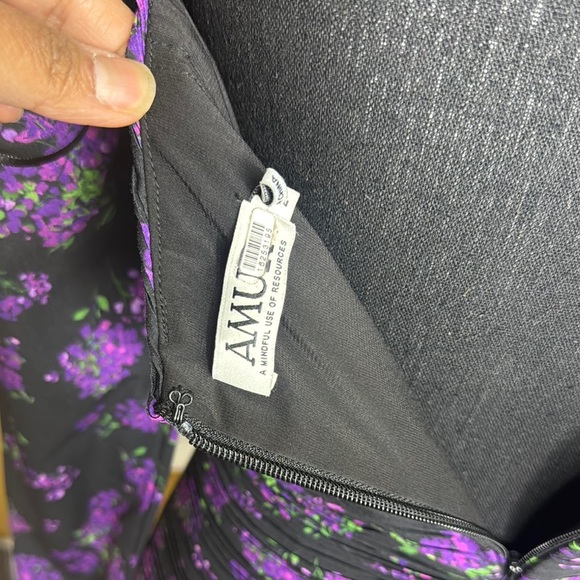 GIULIA
AMUR PLEATED FLORAL BODYCON MINI DRESS IN HYDRANGEA BERRY - Picture 14 of 14